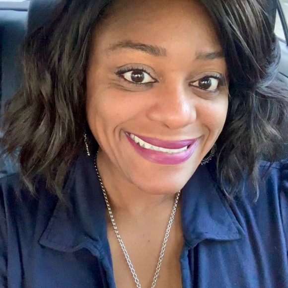 Meet your Posher, Jeanetta - Picture 4 of 4